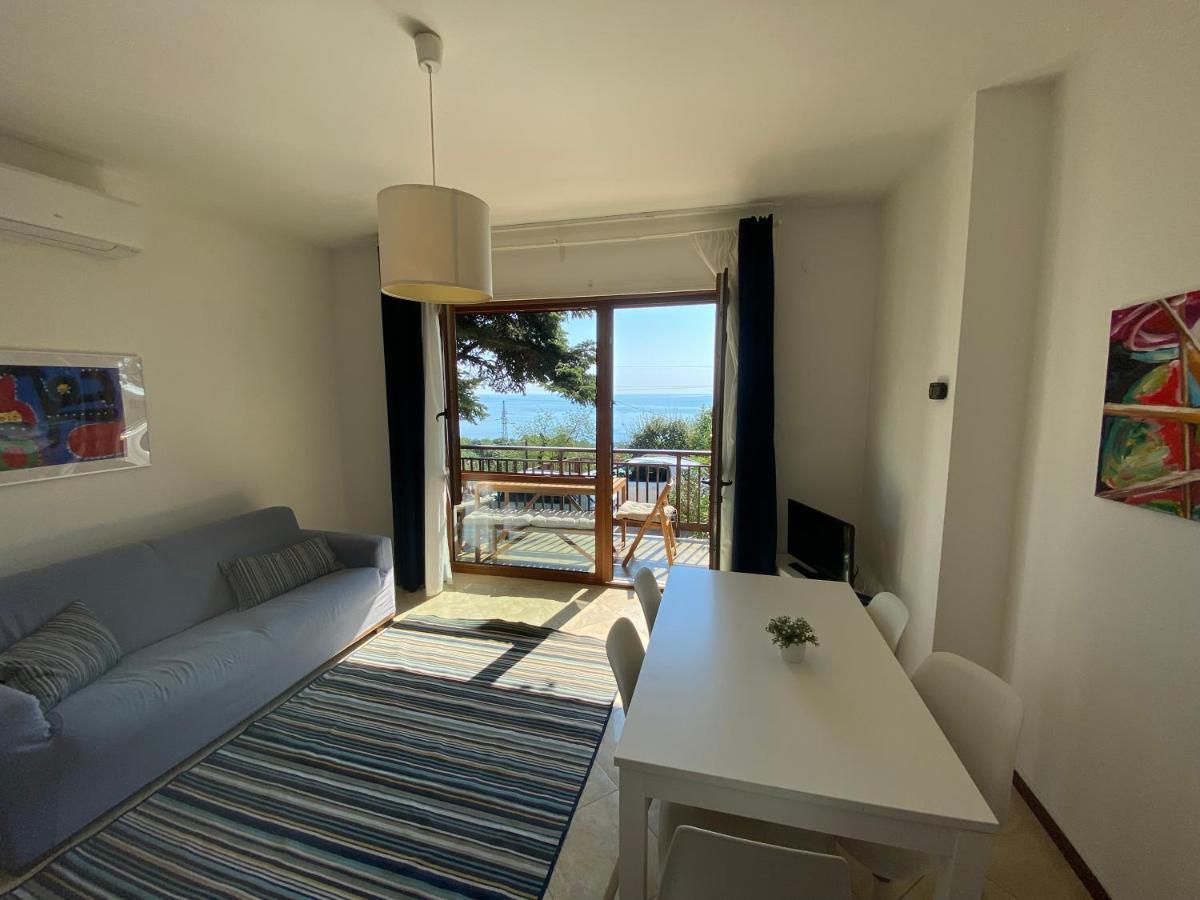 Apartment With Terrace And Garden With A Sea View Sistiana Exterior foto